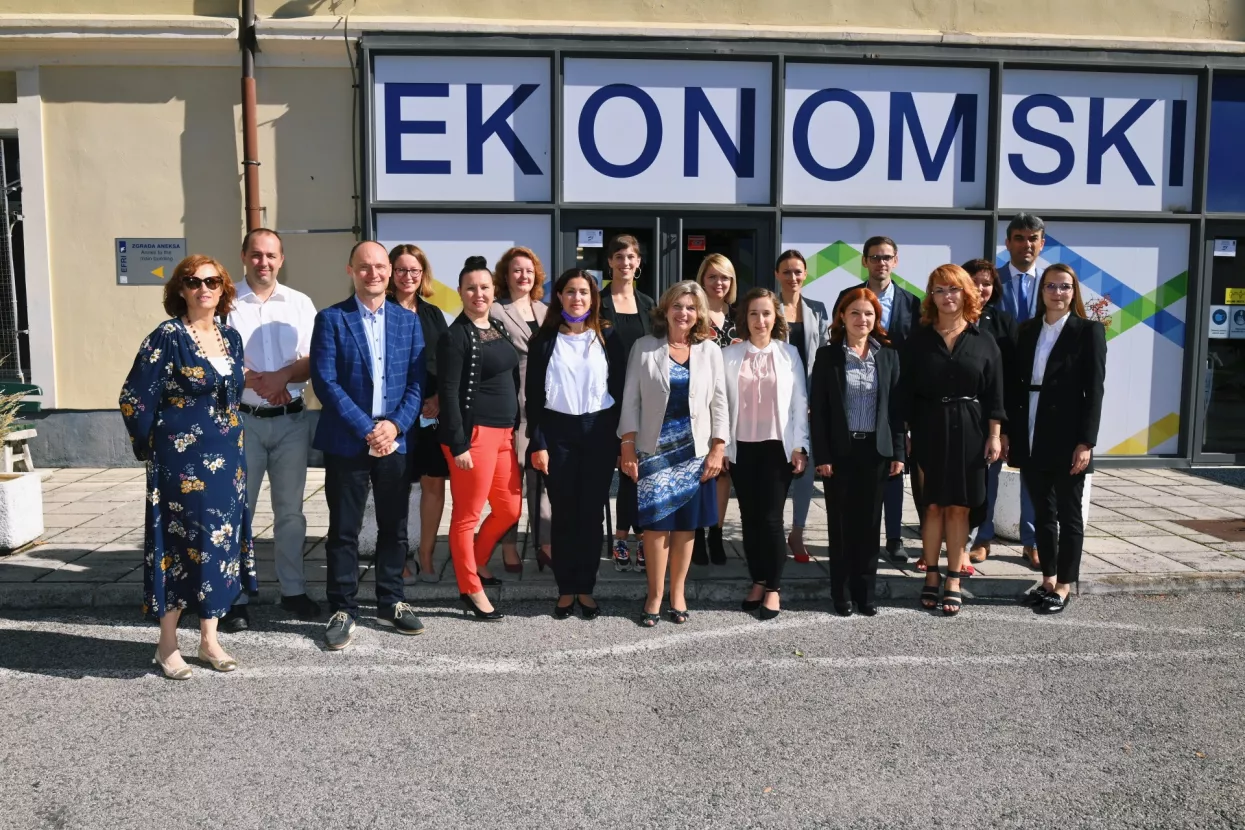 EFRI studij kontroling