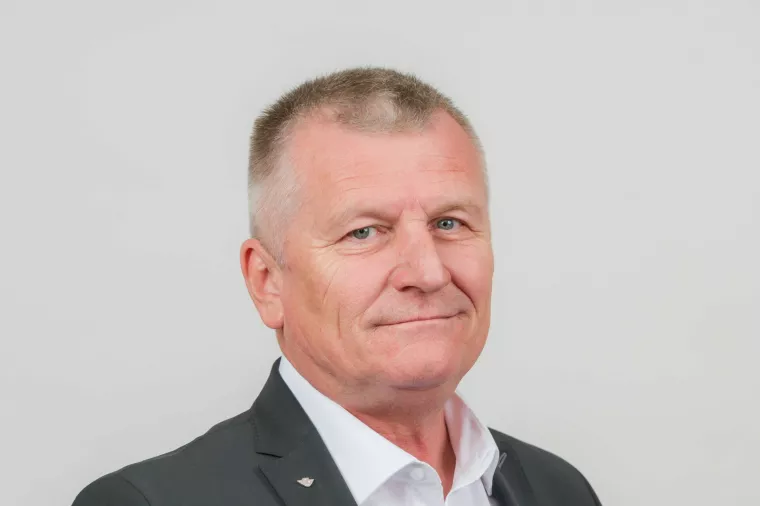 Dino Mišar, direktor Lagermax Logistics Croatia ističe da je za uspjeh važno imati viziju, kao i znati da ljudi moraju biti na prvom mjestu.