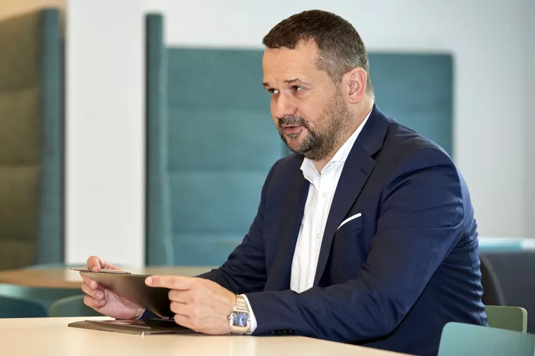 Kriszti&aacute;n Hornok Indotek Grupa