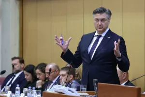 Andrej Plenković, Vlada u Saboru