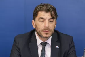 Svečana dodjela ugovora vrijednih 85 milijuna kuna<br>Ministarstvo gospodarstva, poduzetništva i obrta poduzetnicima<br>Dragan Jelić