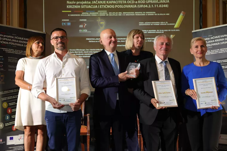 Prof. dr. sc. Stjepan Orešković, nagrada Nikola Tesla za etično poslovanje