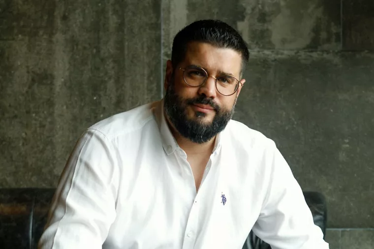 Petar Aračić, Fast Review 