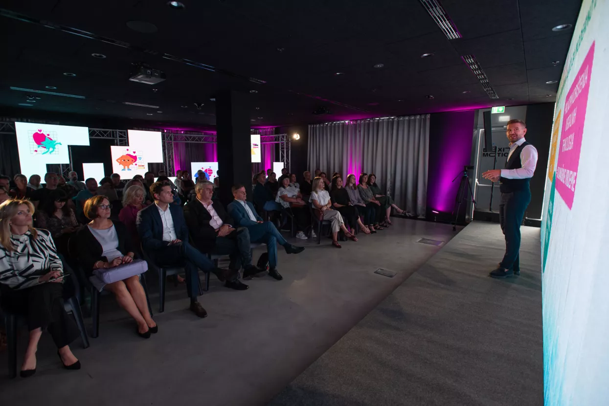 Alati za moderno doba, pressica HT i ERF