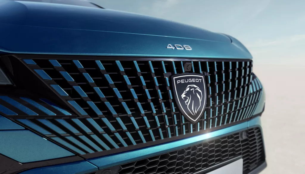 PEUGEOT 408 