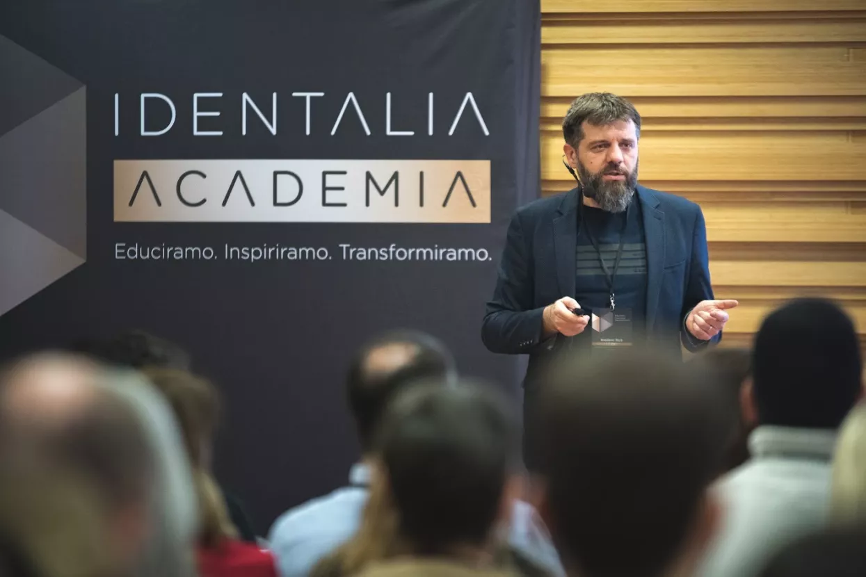 Krešimir Rich, Identalia Academia