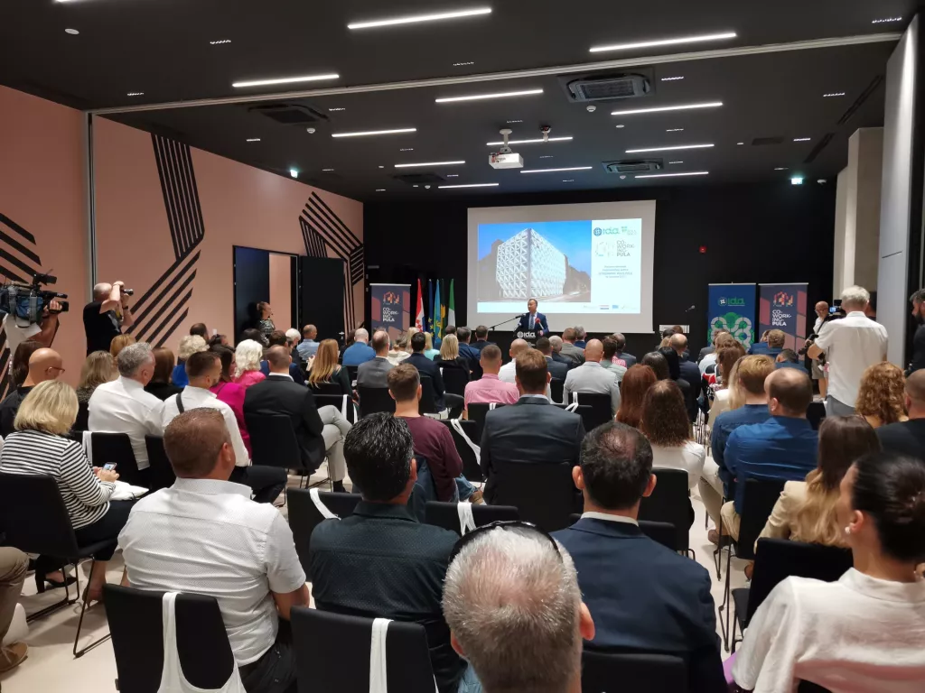 Poduzetnički centar Coworking Pula_4