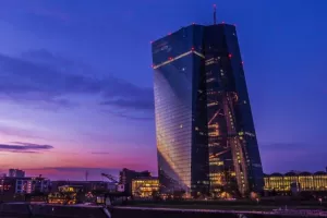 Vraćanje na staro: Europska središnja banka mogla bi stegnuti remen bankama