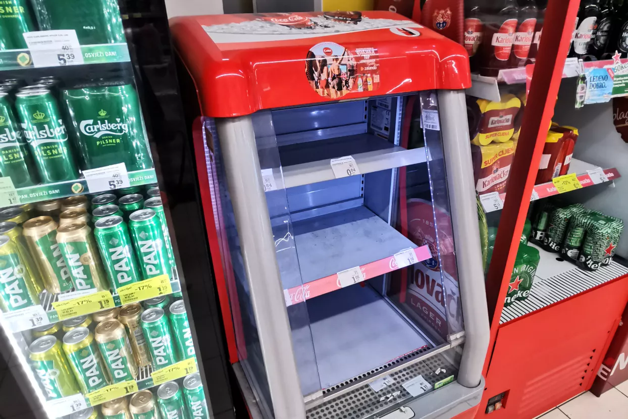 Povlačenje proizvoda Coca Cole iz Konzuma