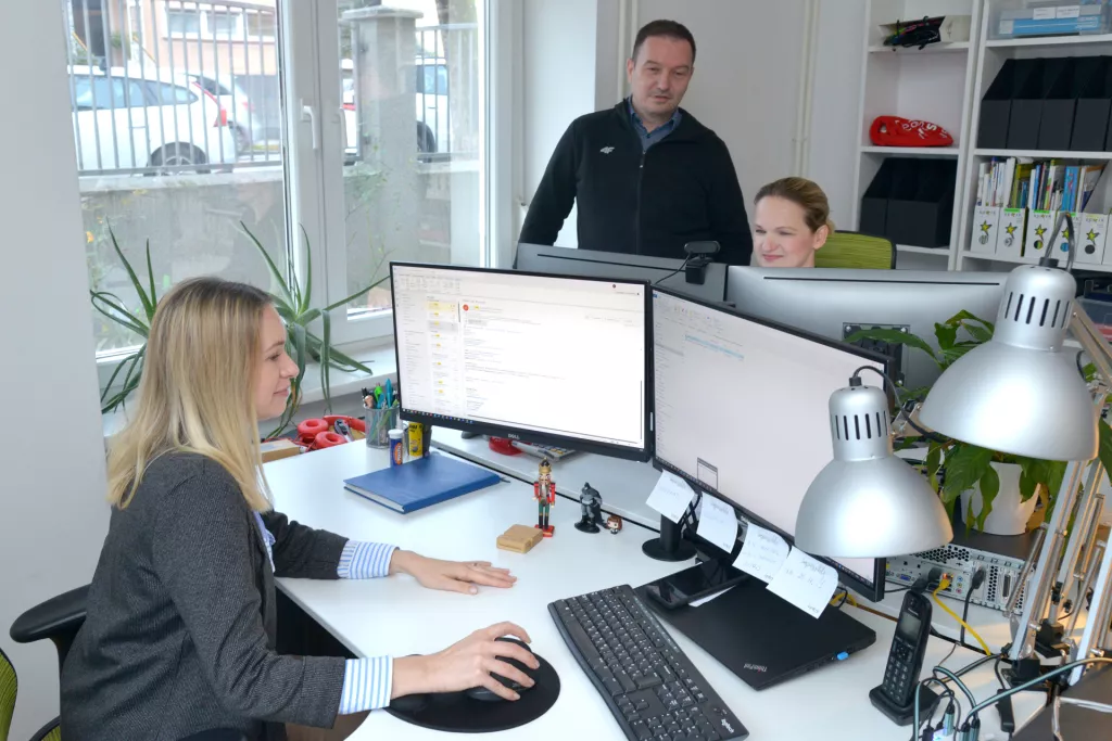 Moontop, Spark Promotions