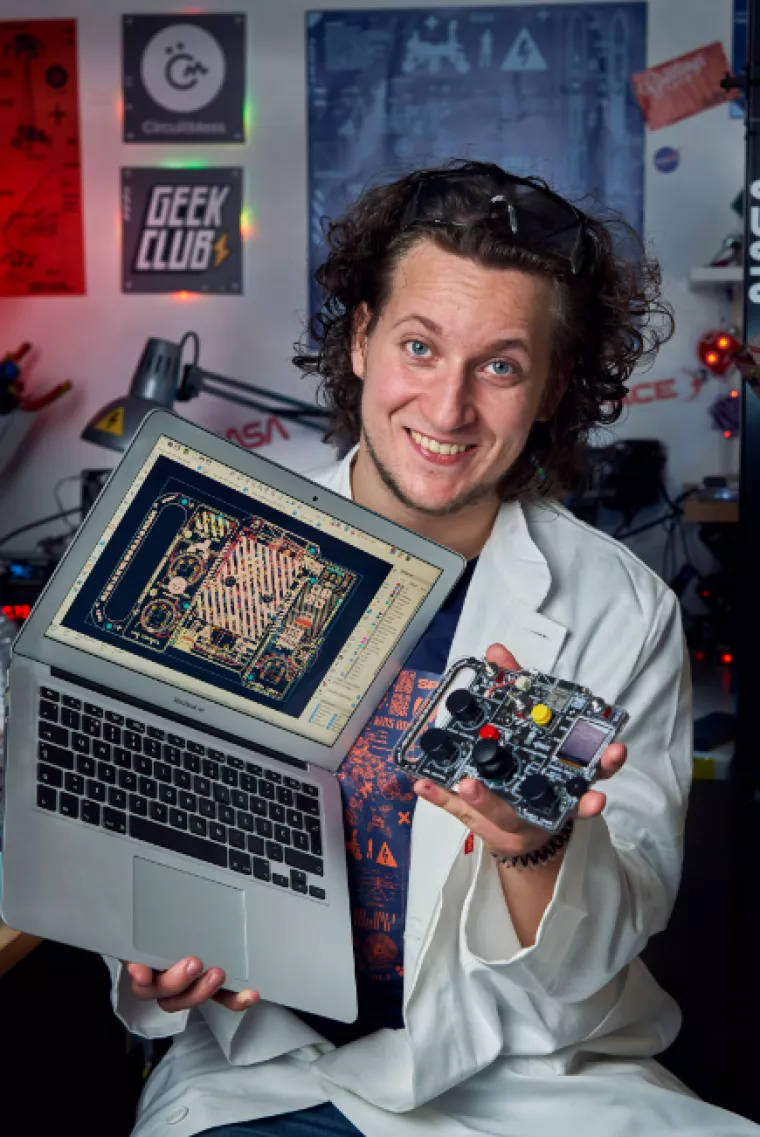 Albert Gaj&scaron;ak, CircuitMess