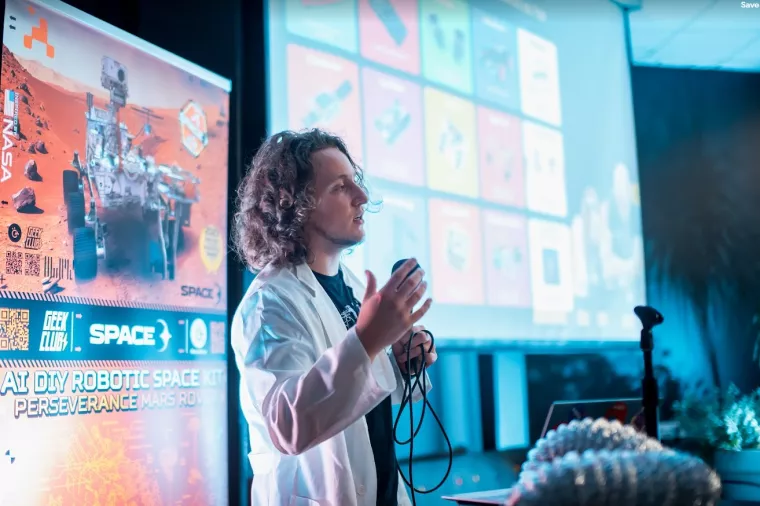 Albert Gajšak, CircuitMess