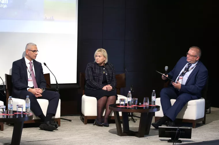 15. godišnji susret gradonačelnika i poduzetnika 48 sati 2023. Okrugli stol: Financiranje projekata Jedinica lokalne samouprave. Boris Bekavac, Suzana Laušin Katanec i Goran Litvan