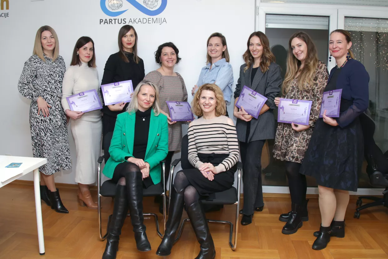 Program osnaživanja, 10 modula za žene u srednjem menadžmentu: Nataša Dević, Sanela Mlatilik, Vanja Vujinović, Iva Marsanić, Bojana Božanić Ivanović, Ana Burazer, Ivana Mirković, Ivana Futivić, Mirta Fraisman Čobanov i Nataša Jeličić