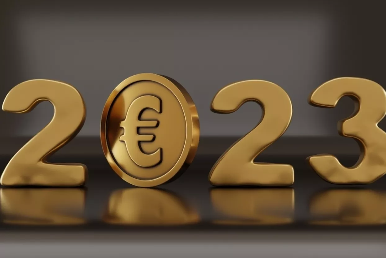 0-3d rendering of the euro gold coin and the date of the 2023 new year in gold. The idea of prosperity and wealth, success and abundance in the new year 2023. 3d illustration for financial calendars.