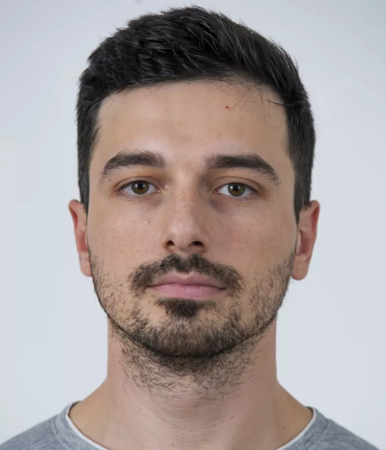 Domagoj Ćosić, <br>ICT Presales Expert u A1 Hrvatska:<br>- Potrebno je raditi i na ranoj detekciji. Alati nove generacije poput XDR (Extended detection and response) i NDR rješenja (Network detection and response) omogućuju rano otkrivanje napadača i brzi odgovor na incident