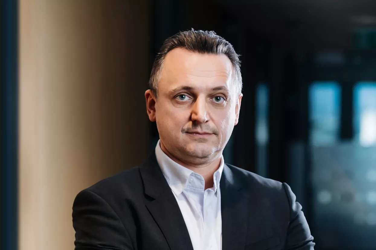 Kre&scaron;imir Barić, Erste