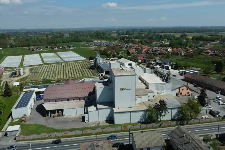 Fanon, proizvodni pogoni