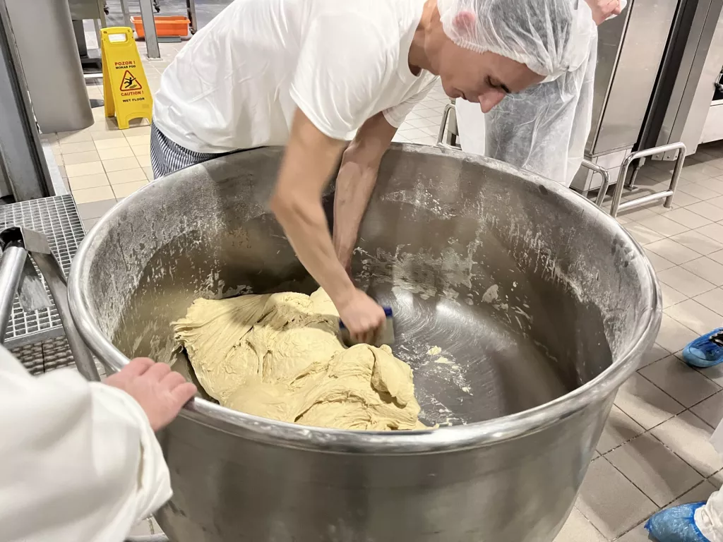 Tvornica Pan Pek, proizvodnja krafni