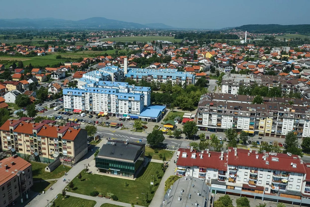 Zaprešić je prvi grad u regiji koji je postavio senzore za praćenje kvalitete zraka u zatvorenim prostorima u sve sobe i učionice vrtića i osnovnih škola