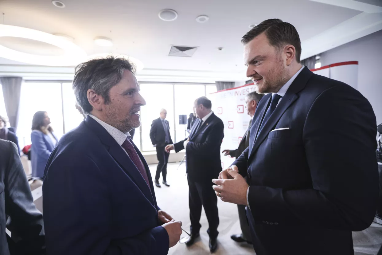 Predstavljanje Bijele knjige 2024. Udruženja stranih ulagača u Hrvatskoj "Konkurentnost Hrvatske nakon dovršetka procesa europskih integracija: novo poglavlje" <br>VelimirŠonje i Marko Primorac