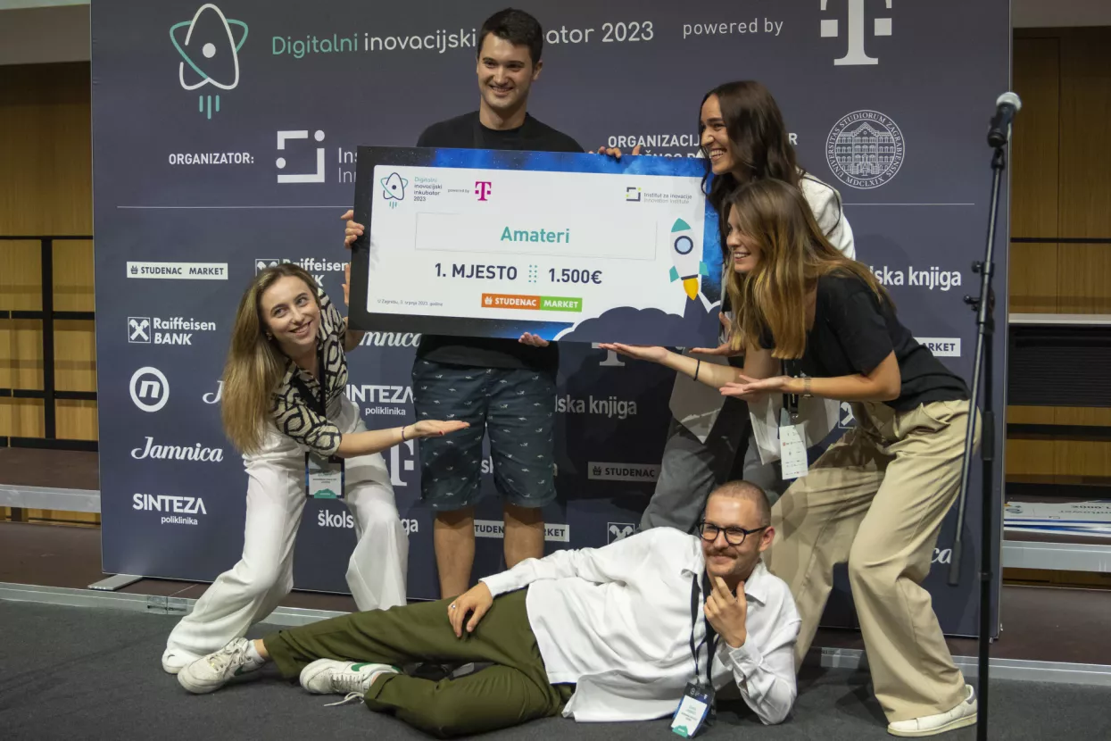 Digitalni Inovacijski Inkubator