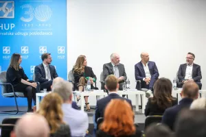 05.03.2024.., Zagreb - U Hrvatskoj udruzi poslodavaca (HUP) odrzana konferencija za medije "Kako poslovati u Velikoj Britaniji?" u organizaciji HUP-a u suradnji s Udrugom hrvatskih britanskih profesionalaca (ACBP). U panel raspravi o tome kako poslovati u Velikoj Britaniji sudjelovali su:  Boris Pogacnik, potpredsjednik za poslovni razvoj u Infobipu, Filip Ljubic, izvrsni direktor u Q agency, Rosa Rogina, direktorica London Festival of Architecture, Tena Kovacevic Janko, specijalistica opce i opstetricke ginekologije, subspecijalizacija u londonskom Fetal Medicine Research Instituteu, Luka Dorotic, partner u odvjetnickom drustvu Colic & Dorotic, Marko Jurcic, direktor medjunarodnih odnosa HUP - a.