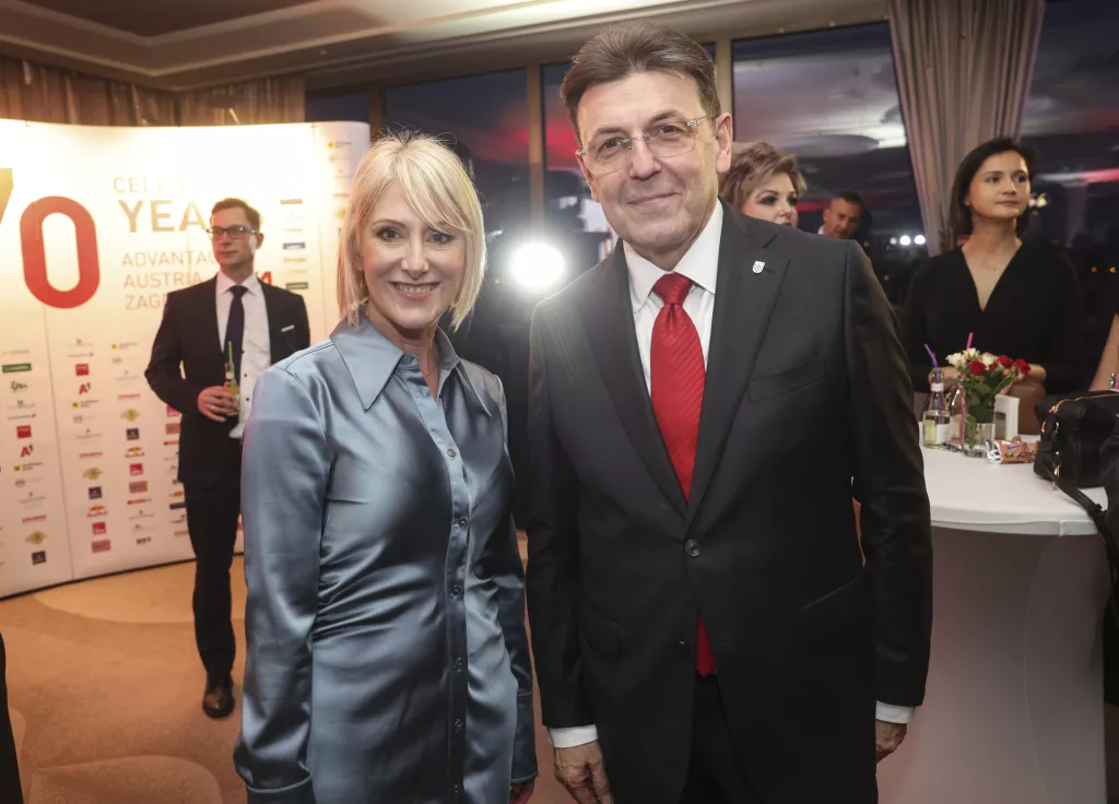 Austrijska trgovinska komora proslavila je 70 godina u hotelu Westin.<br>Luka Burilović i Marina Rožić.