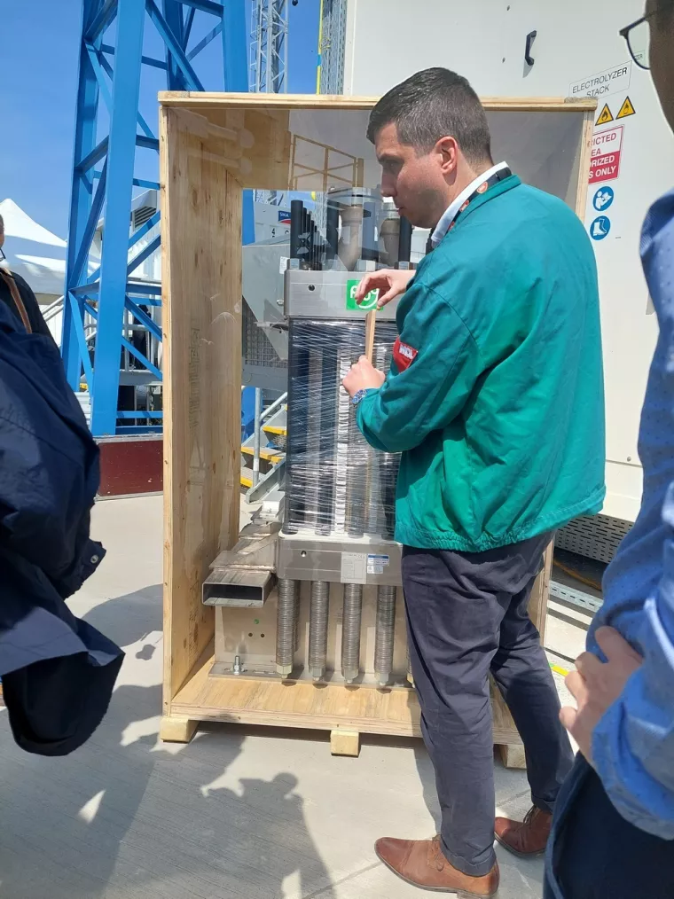 Elektorlizer - Mol Grupa