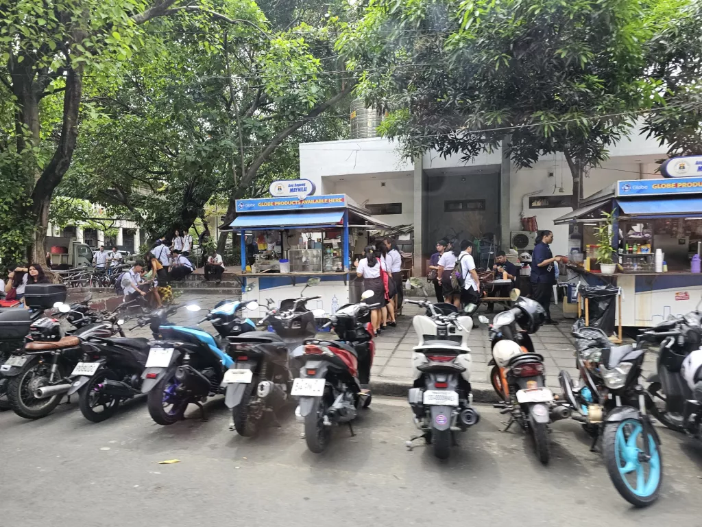 Motori i skuteri, Manila, Filipini