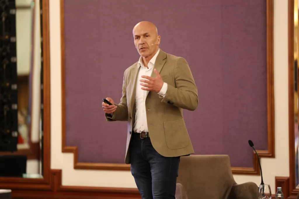 Joško Mrndže, Google