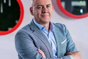 Siniša Staničić, Direktor odjela ICT prodaje i rješenja