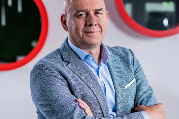 Siniša Staničić, Direktor odjela ICT prodaje i rješenja