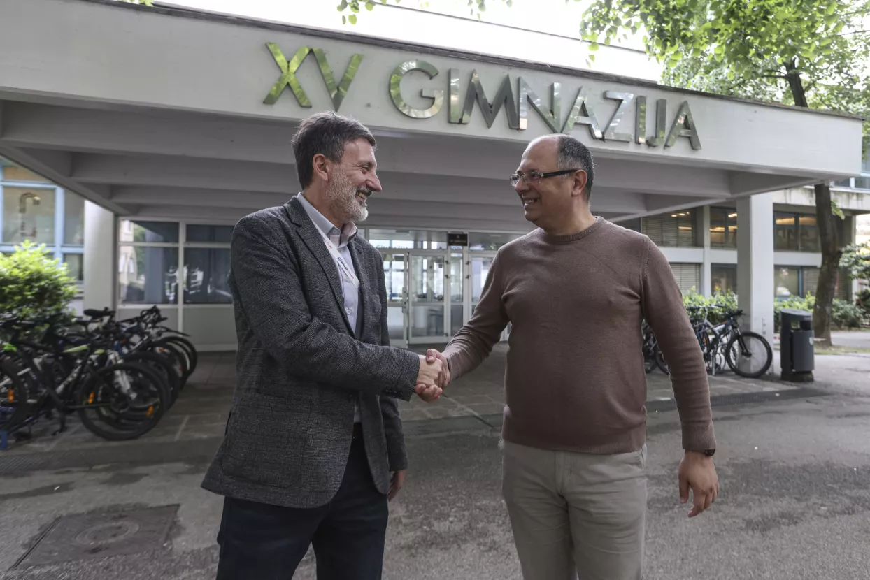 Omega Software, XV. gimnazija