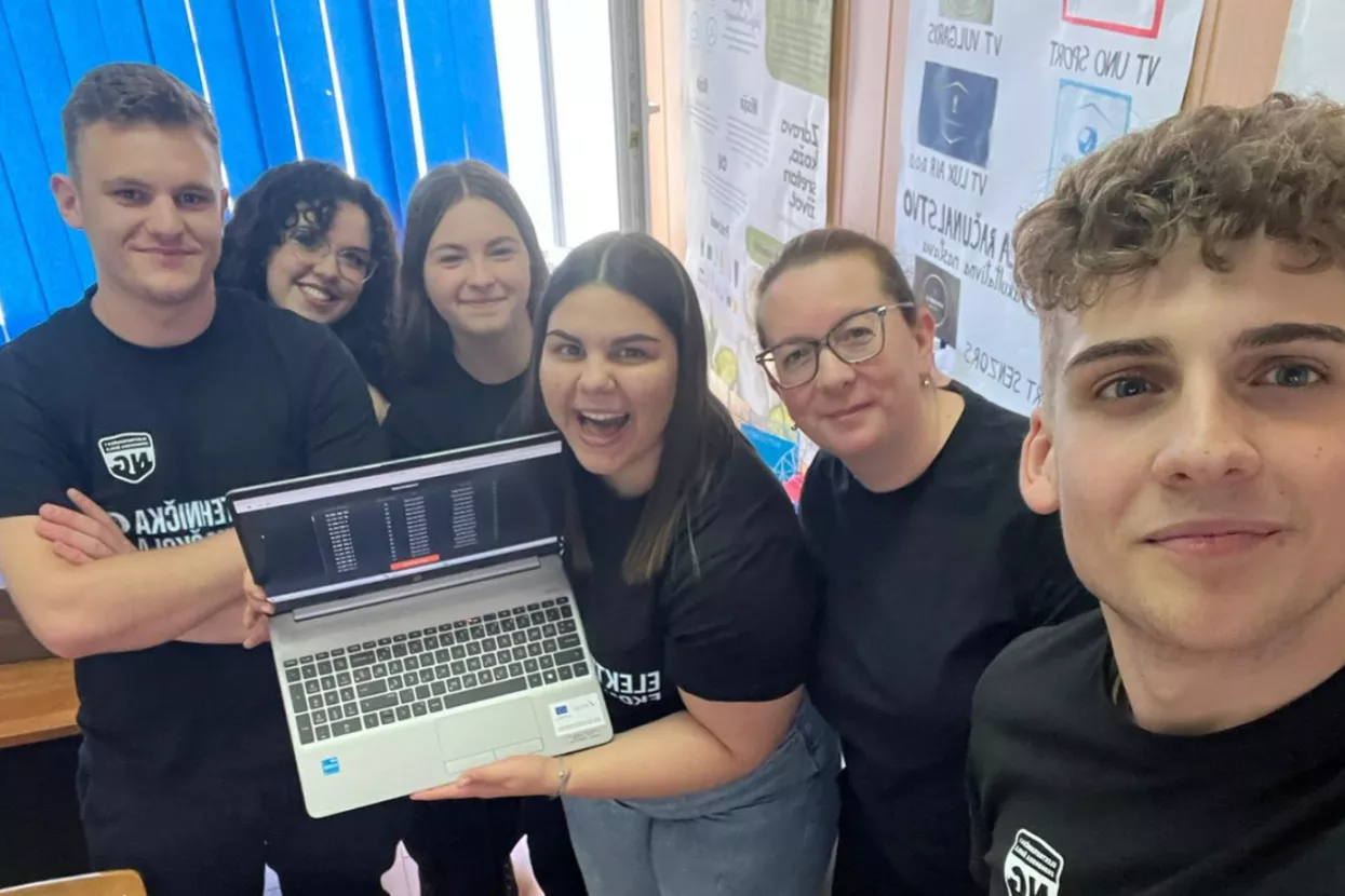 Ekonomska i elektrotehnička &scaron;kola Nova Gradi&scaron;ka