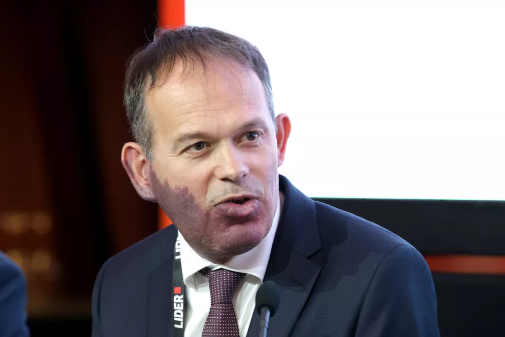 Financijsko - investicijski forum 2024. Okrugli stol "Održivo financiranje za dugoročno održivo gospodarstvo. Zvonimir Akrap