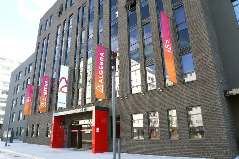 Sveučilište Algebra