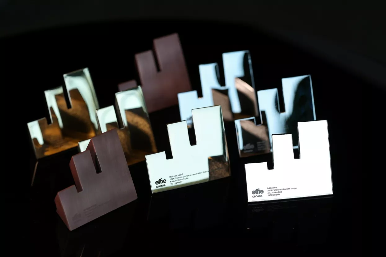 13.04.2024. Rovinj, Treci dan Dana komunikacija 2024. Statue nagrada Effie Awards Hrvatska i MIXX Awards Hrvatska