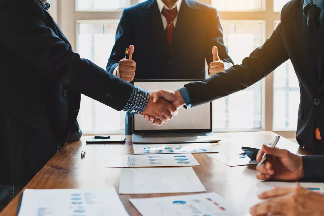 sporovi, ugovor, potpisivanje ugovora, dogovor, akvizicija, preuzimanje, sporazum