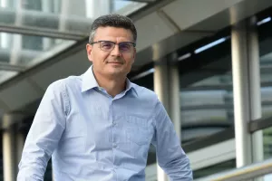 Mislav Blažić kaže kako je PBZ Card tijekom više od pedeset godina izgradio najjaču prodajnu mrežu te stekao status najvećeg pružatelja usluge prihvaćanja kartica na hrvatskom tržištu