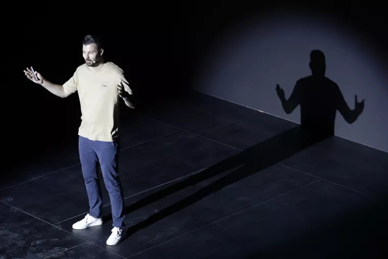 Tvrtka Mate Rimca P3 Mobility u svojem kampusu u Kerestincu je predstavila robotaksije Verne. Mate Rimac