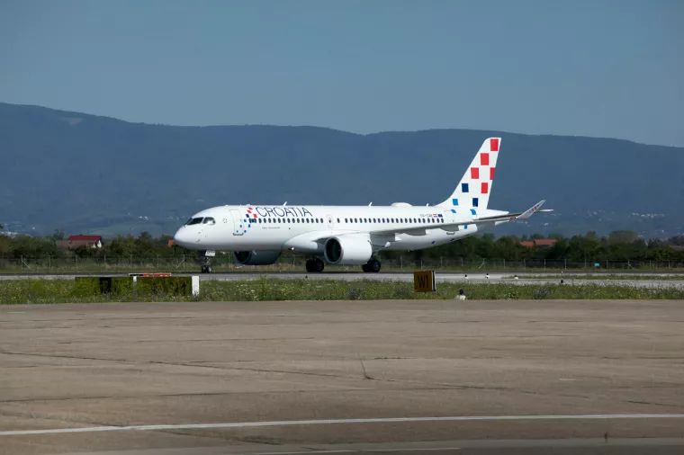 Croatia Airlanes A220
