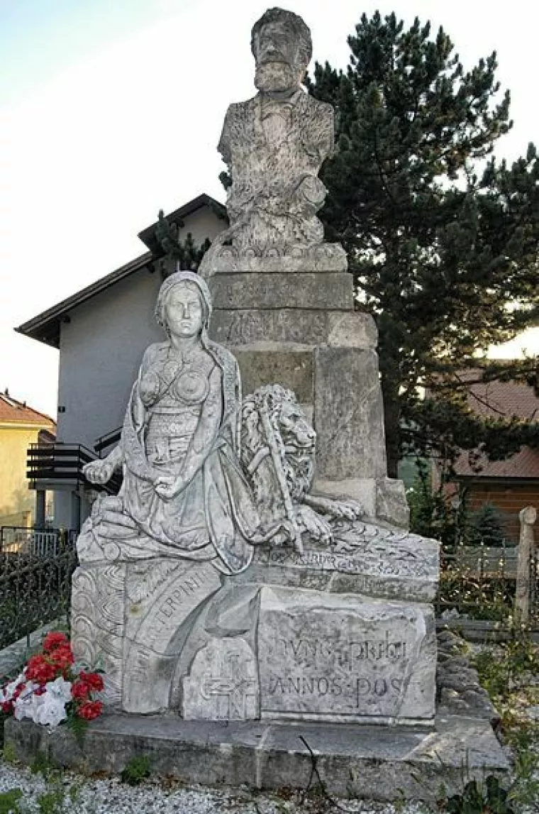 Spomenik Anti Starčeviću na groblju u &Scaron;estinama, rad Ivana Rendića