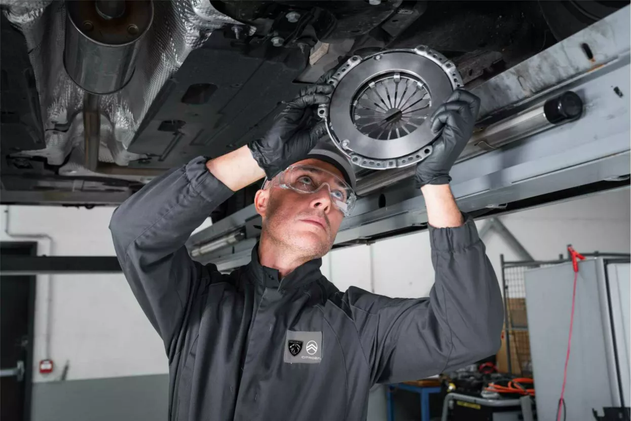 Mehaničar automobili