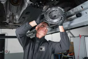 Mehaničar automobili