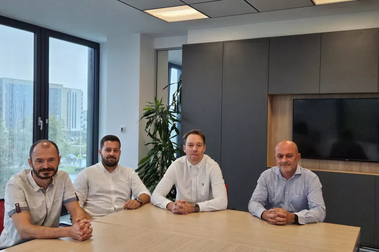 Mario Dujmović, Luka Volarić i Dominik Hellenbart, Nedeljko Matejak - Comping