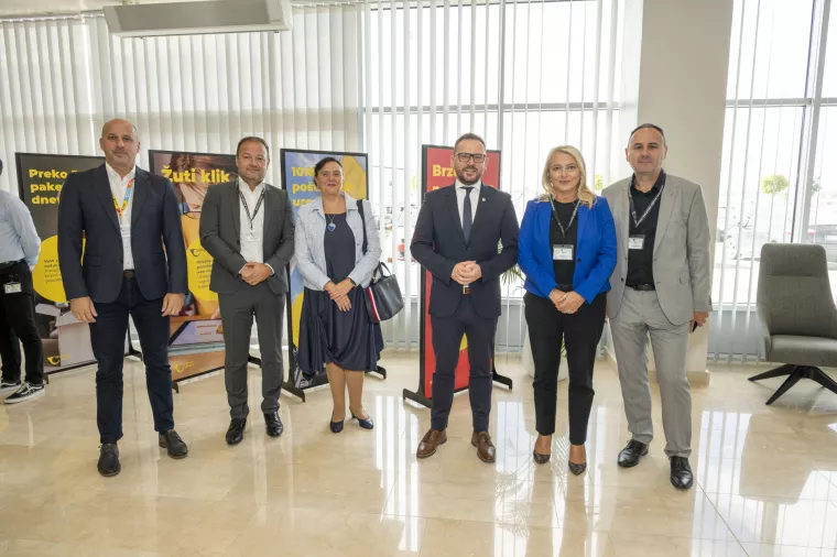 Ivan Čulo, predsjednik Uprave, Hrvoje Parlov, član Uprave, Ivančica Urh, predsjednica Nadzornog odbora, Krešimir Ačkar, gradonačelnik Velike Gorice, Ivana Mrkonjić, članica Uprave, i Siniša Šukunda, član Uprave