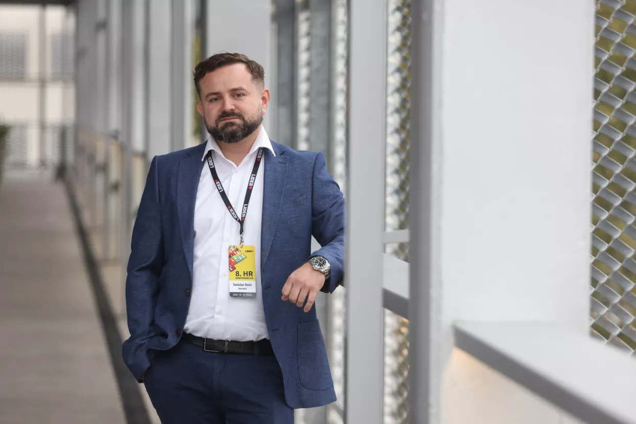 Tomislav Dević, direktor tvrtke Adverbilla.