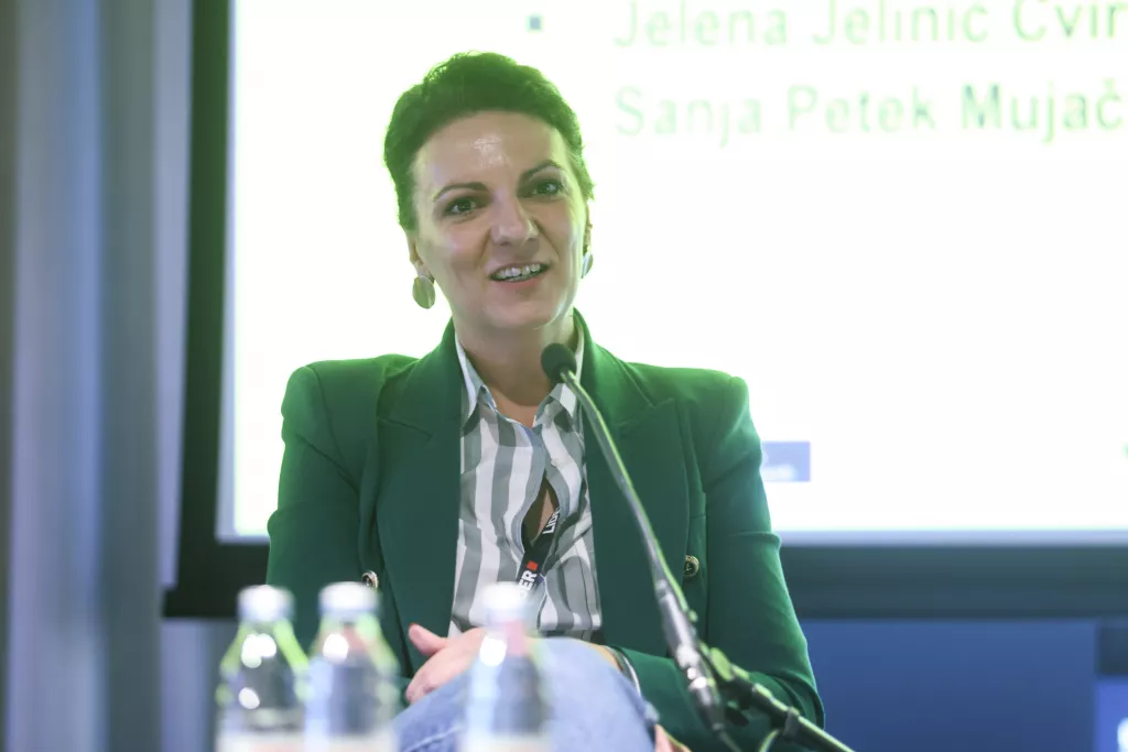 8. HR konferencija.Panel: Fleksibilnost na poslu: Remote, hibridni načini rada a work- life balance?Jelena Jelinić Cvirn