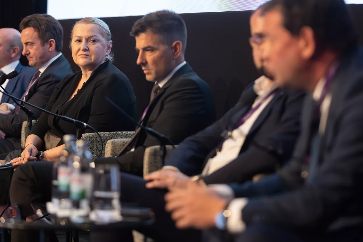 Predsjednici Uprava šest regionalnih burzi - Zagrebačke, Ljubljanske, Varšavske, Bugarske, Makedonske i Bukureštanske 